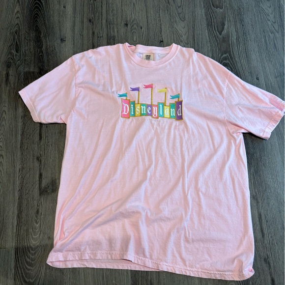 Disneyland Sign Embroidered Light Pink Comfort Colors T-Shirt 2XL - Picture 2 of 3